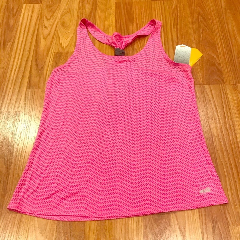 NWT Avia workout singlet size Medium